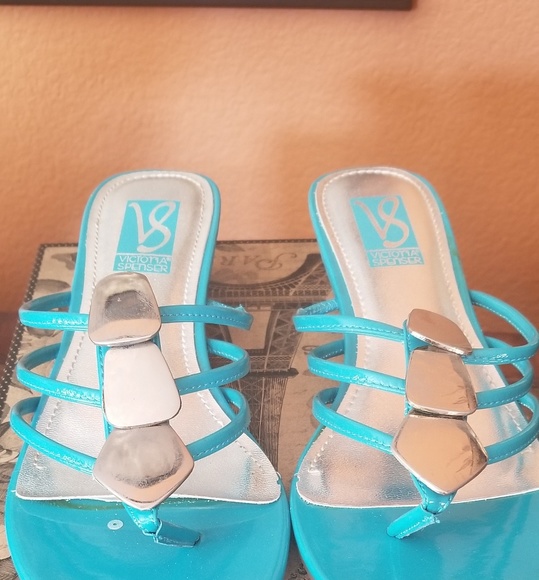 Sandals - Picture 5 of 5